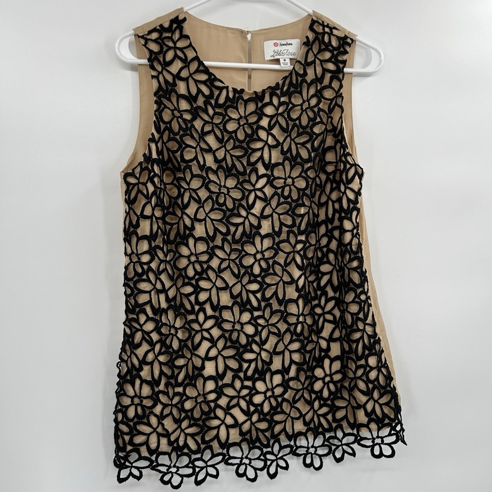 Neiman Marcus Lela Rose Silk Blend Embroidered‎ Top Sz M Black Romantic Timeless